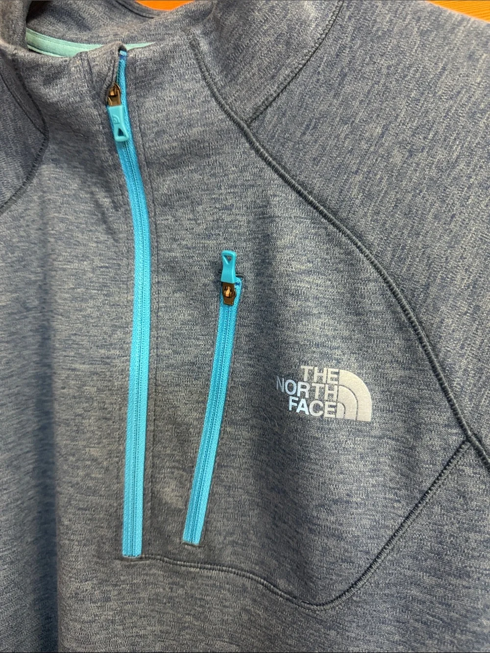 The North Face FlashDry Quarter Zip Pullover Mens Medium Blue
